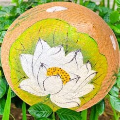 Nón cỏ bàng họa tiết Sen trắng