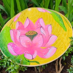 Non lua vang hoa tiet sen hong 01 1 huego