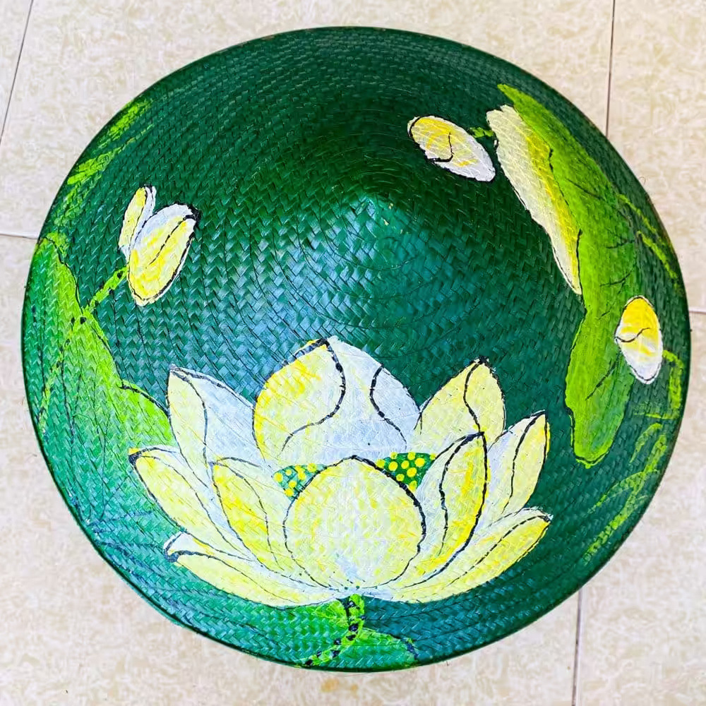 Nón cỏ bàng xanh họa tiết sen xanh - Ảnh 2