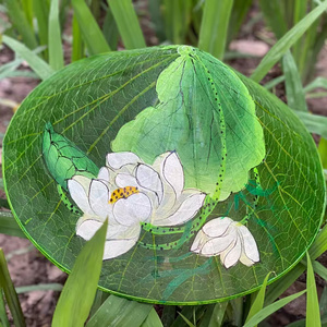 Nón lá sen Huế họa tiết sen trắng – Mẫu 03