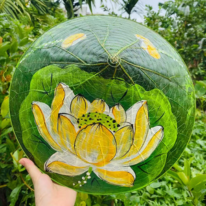 Nón lá sen Huế họa tiết sen vàng – Mẫu 02