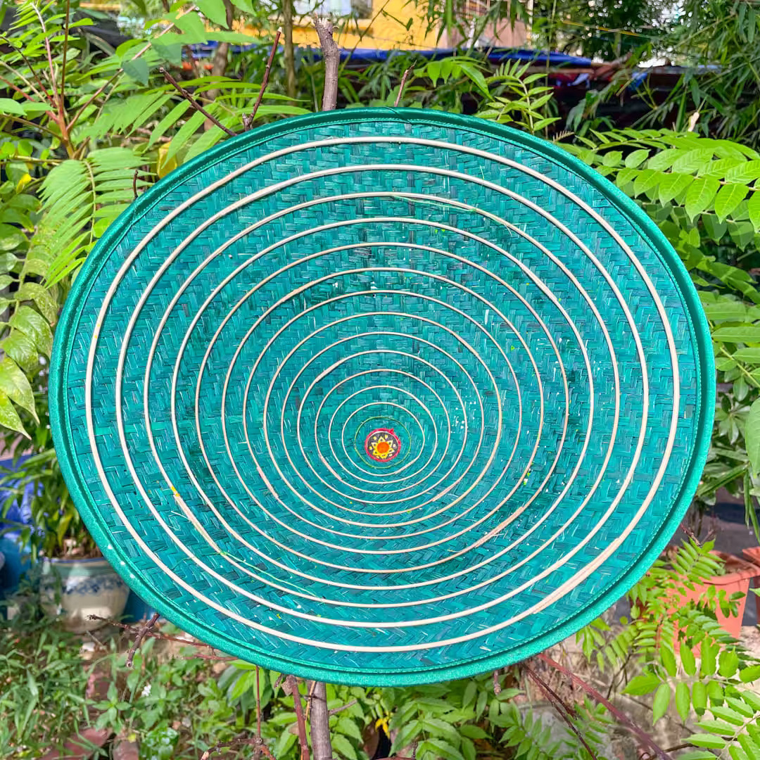 Nón cỏ bàng xanh họa tiết hoa cúc - Ảnh 2